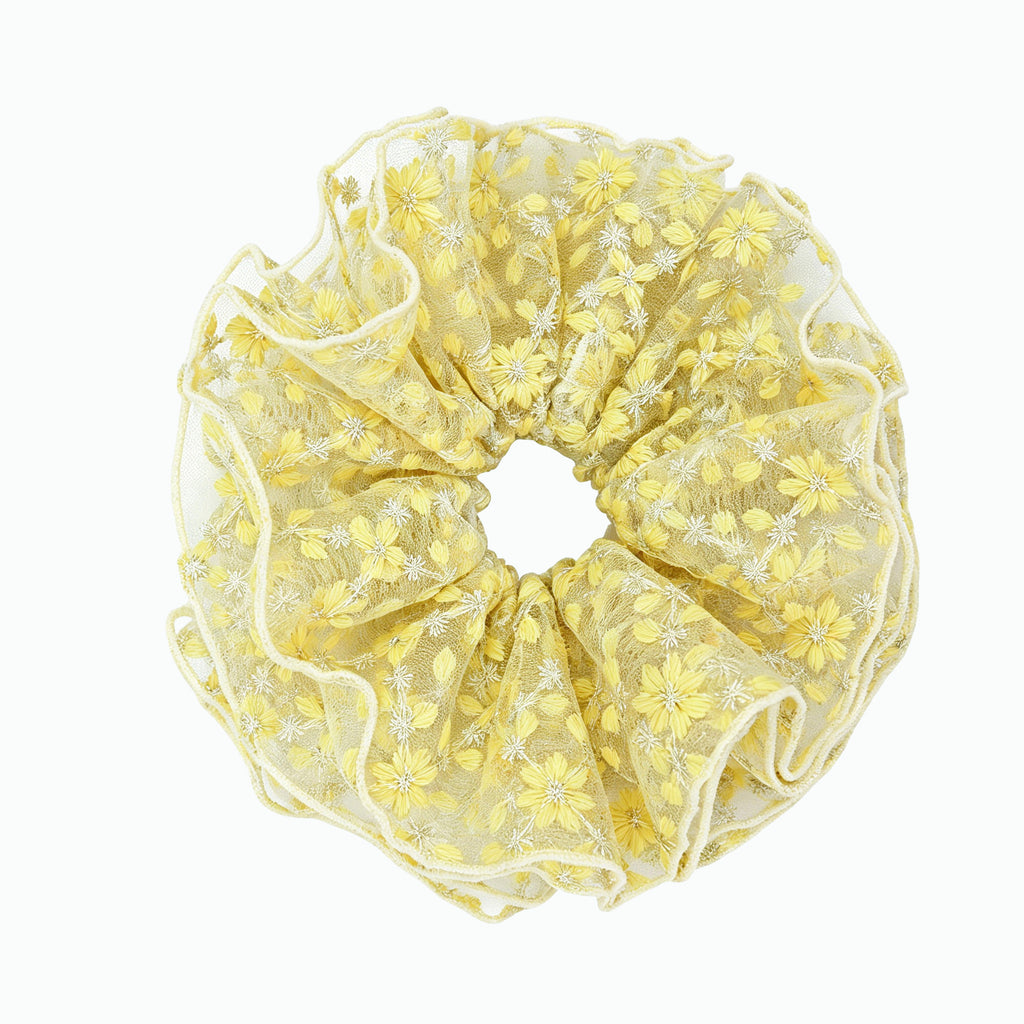 Four-tier coastal daisy sculptural scrunchie by Tide Tie