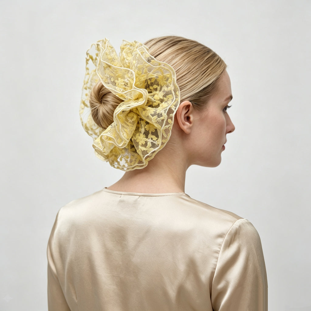 Four-tier coastal daisy sculptural scrunchie by Tide Tie